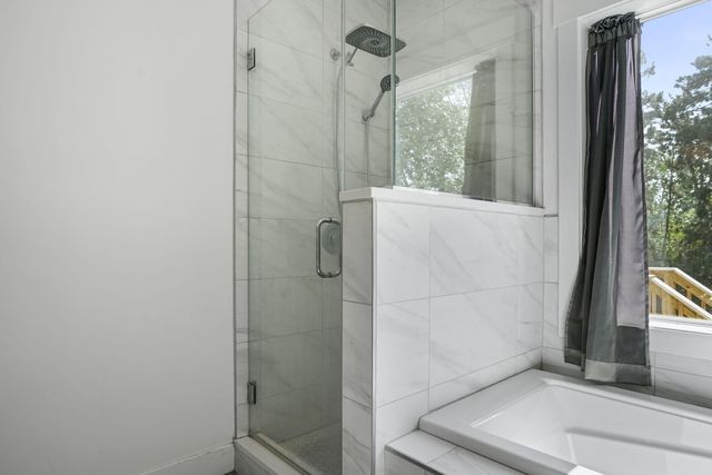 1305 Roosevelt Road, Valparaiso, IN 46383
