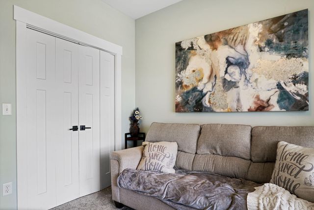1305 Roosevelt Road, Valparaiso, IN 46383