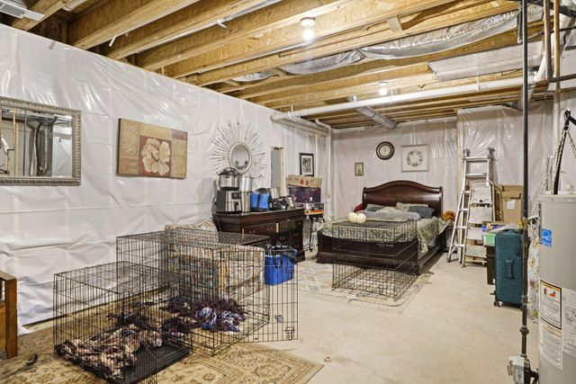 1305 Roosevelt Road, Valparaiso, IN 46383