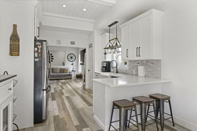 1305 Roosevelt Road, Valparaiso, IN 46383