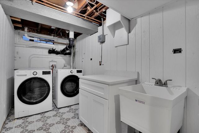 9317 Olcott Avenue, Morton Grove, IL 60053