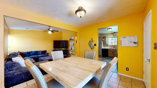 1881 Clearwater Loop NE, Rio Rancho, NM 87144