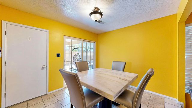 1881 Clearwater Loop NE, Rio Rancho, NM 87144