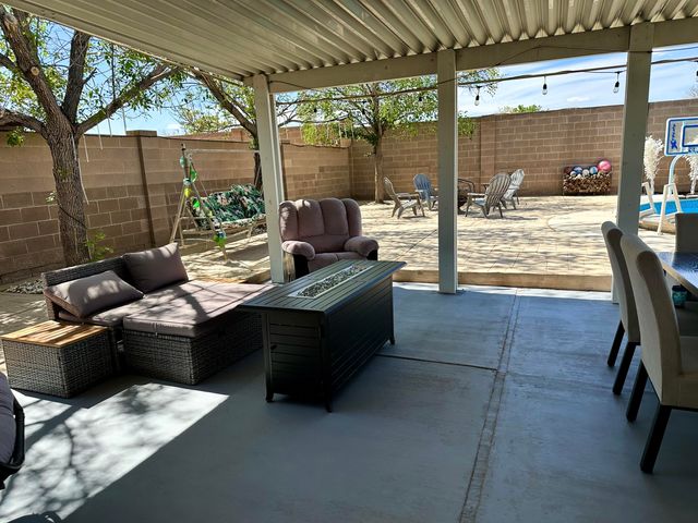 1881 Clearwater Loop NE, Rio Rancho, NM 87144