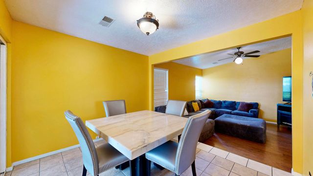 1881 Clearwater Loop NE, Rio Rancho, NM 87144