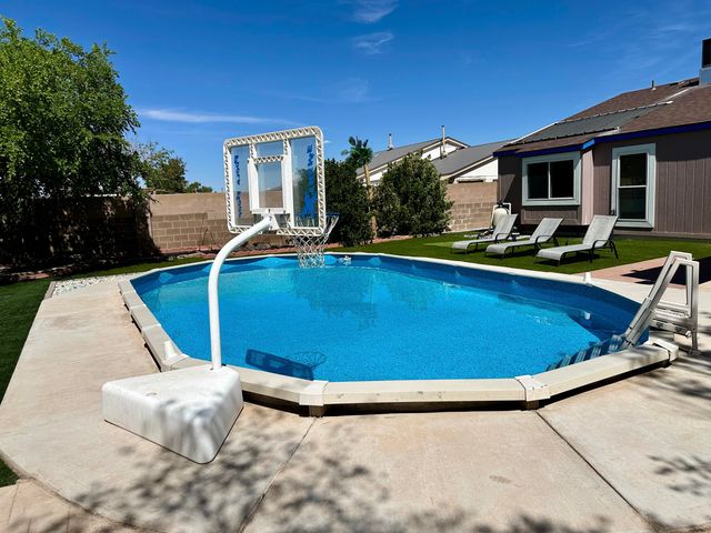 1881 Clearwater Loop NE, Rio Rancho, NM 87144
