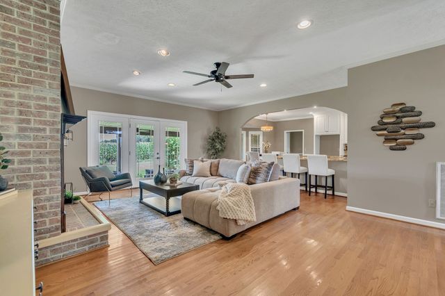 1395 Ragsdale Rd, Manchester, TN 37355