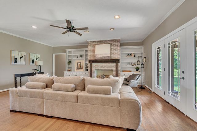 1395 Ragsdale Rd, Manchester, TN 37355