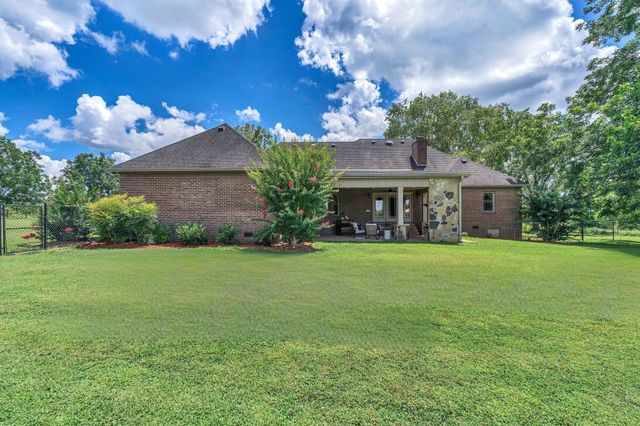 1395 Ragsdale Rd, Manchester, TN 37355