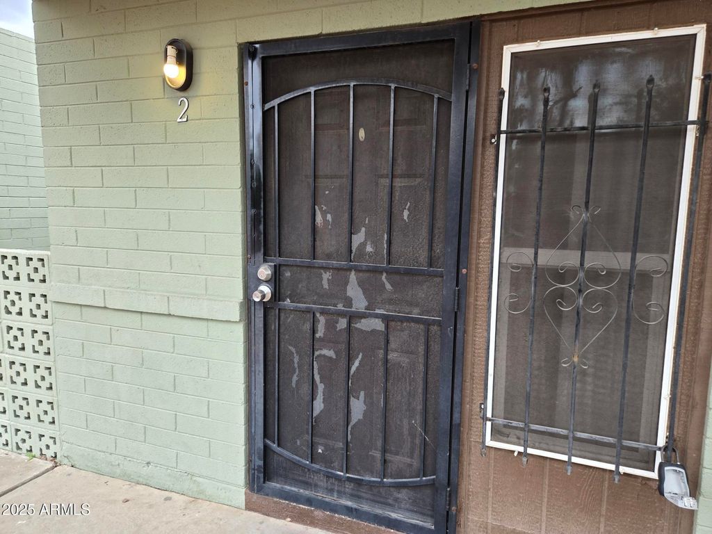 902 E SOUTHERN Avenue 2, Phoenix, AZ 85040