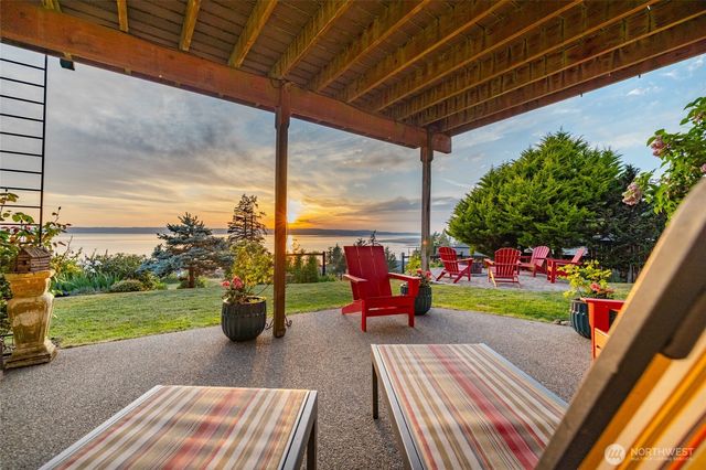 19122 96th Avenue NW, Stanwood, WA 98292