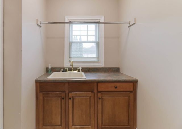 4 Scofield Court, Bloomington, IL 61704