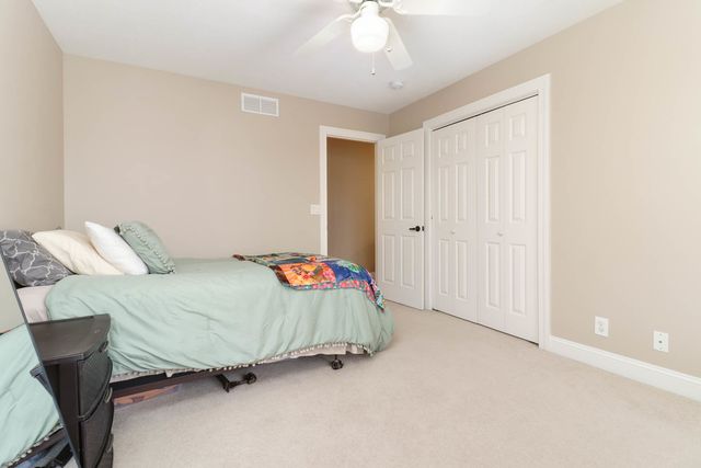 4 Scofield Court, Bloomington, IL 61704