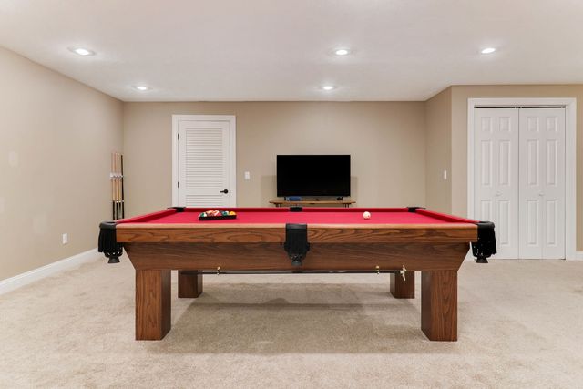 4 Scofield Court, Bloomington, IL 61704