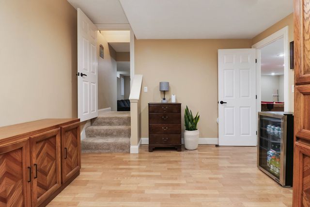 4 Scofield Court, Bloomington, IL 61704