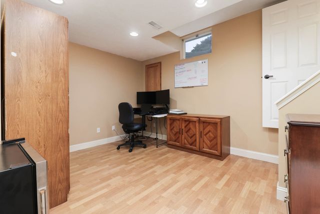 4 Scofield Court, Bloomington, IL 61704