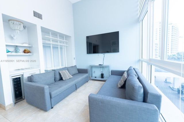 5445 Collins Ave BAY21, Miami Beach, FL 33140