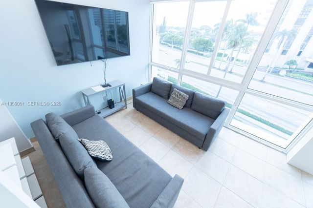 5445 Collins Ave BAY21, Miami Beach, FL 33140