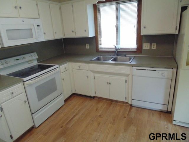 6723 Woodbine Circle, Ralston, NE 68127