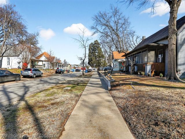 519 S 17th Street, Fort Smith, AR 72901