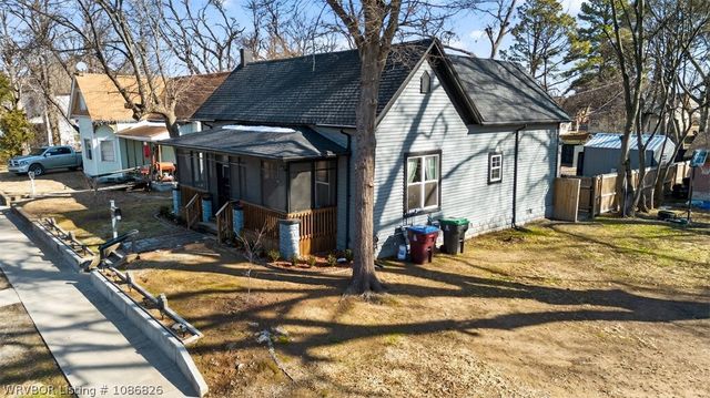 519 S 17th Street, Fort Smith, AR 72901