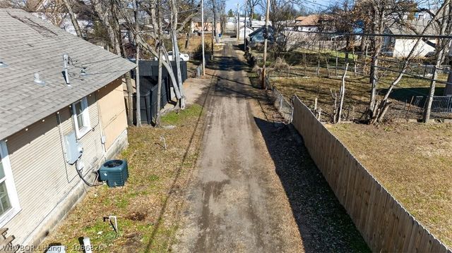 519 S 17th Street, Fort Smith, AR 72901