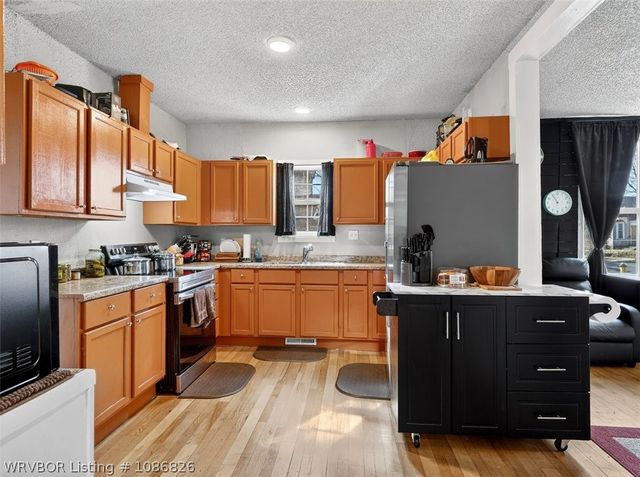 519 S 17th Street, Fort Smith, AR 72901