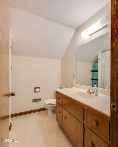 381 Sugarwood Drive, Kingsport, TN 37663