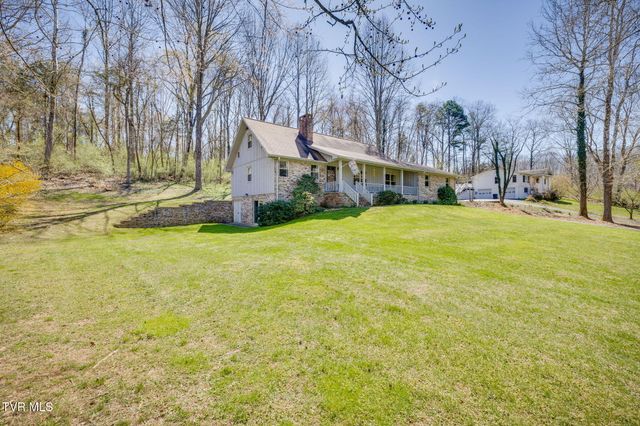 381 Sugarwood Drive, Kingsport, TN 37663
