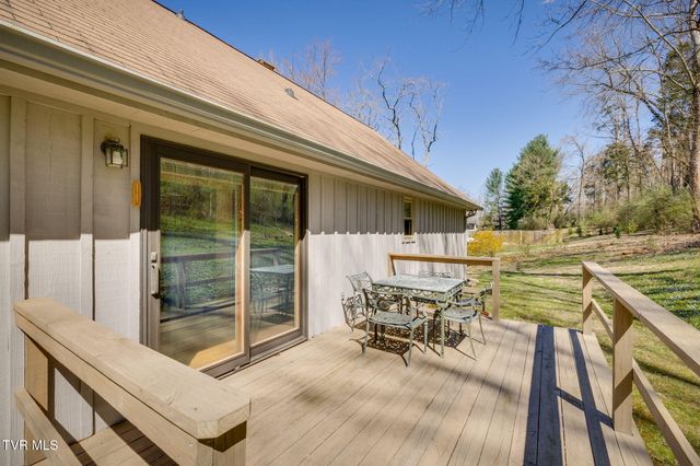 381 Sugarwood Drive, Kingsport, TN 37663