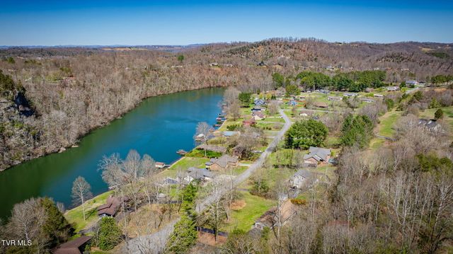 381 Sugarwood Drive, Kingsport, TN 37663