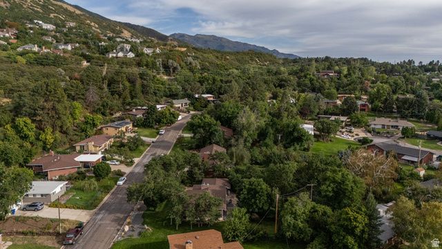 4121 COLLEGE DR, Ogden, UT 84403