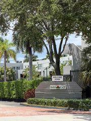 30 NW 87th Avenue C201, Miami, FL 33172