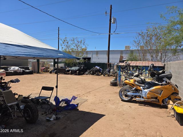 2422 W HADLEY Street, Phoenix, AZ 85009