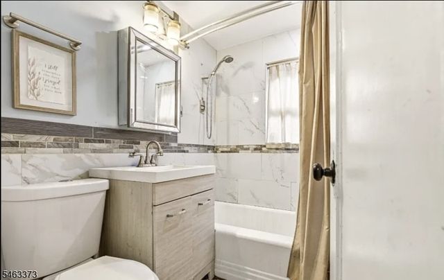 417 Adams St, Linden City, NJ 07036