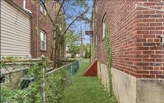 417 Adams St, Linden City, NJ 07036