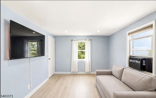 417 Adams St, Linden City, NJ 07036