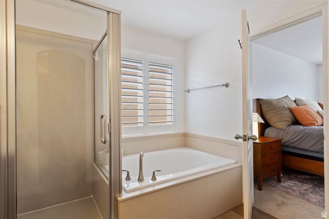 882 S DAISY DR, Fruit Heights, UT 84037