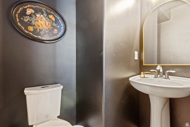 882 S DAISY DR, Fruit Heights, UT 84037