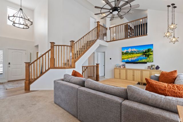 882 S DAISY DR, Fruit Heights, UT 84037