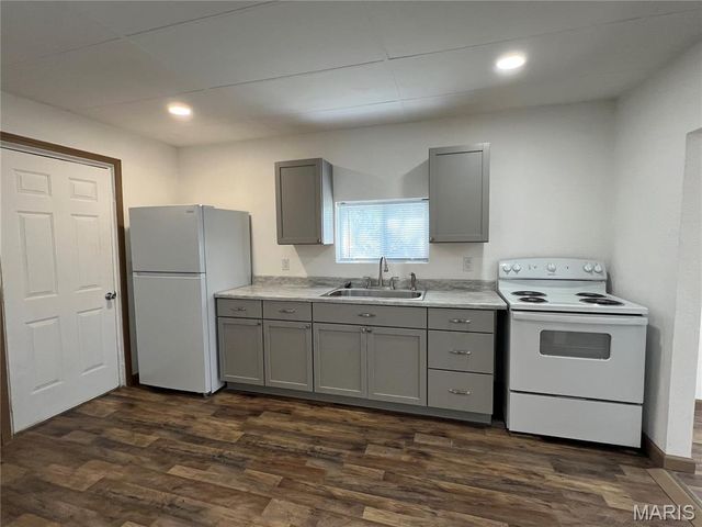 100 N Walnut Street, Rolla, MO 65401