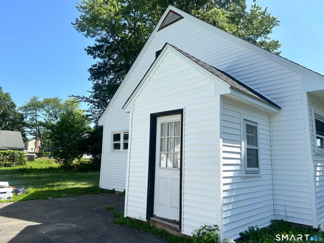 180 Andover Street, Hartford, CT 06112