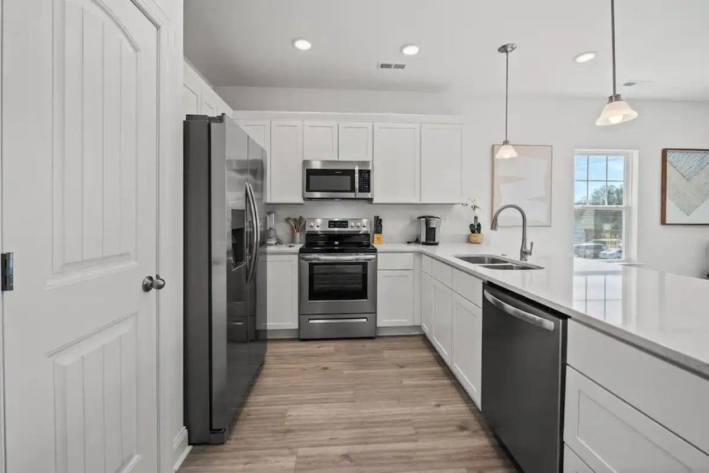 404 6th Ave. N, Myrtle Beach, SC 29577 — photo 5