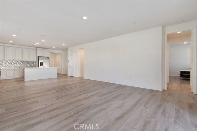 6135 W Avenue J9, Lancaster, CA 93536