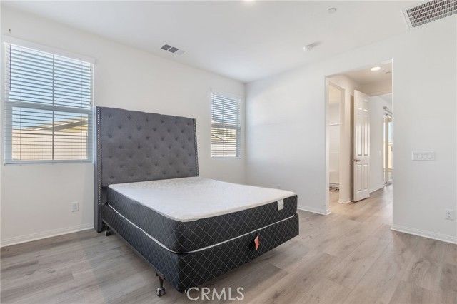 6135 W Avenue J9, Lancaster, CA 93536