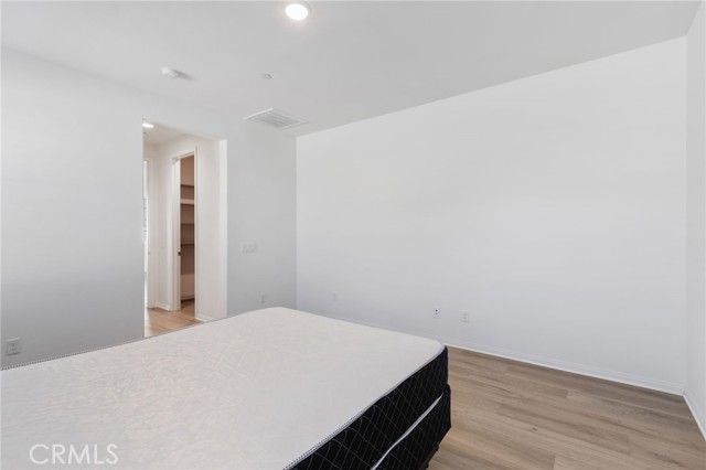 6135 W Avenue J9, Lancaster, CA 93536