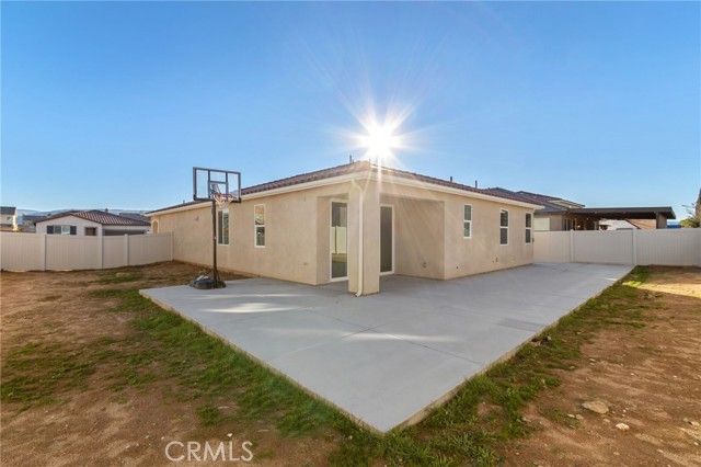 6135 W Avenue J9, Lancaster, CA 93536