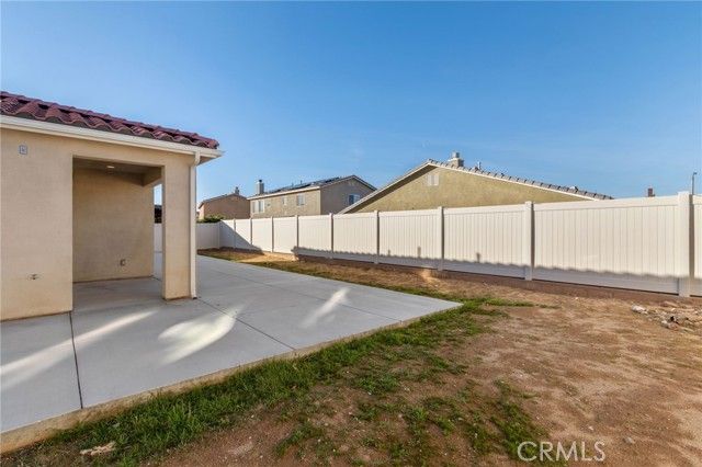 6135 W Avenue J9, Lancaster, CA 93536