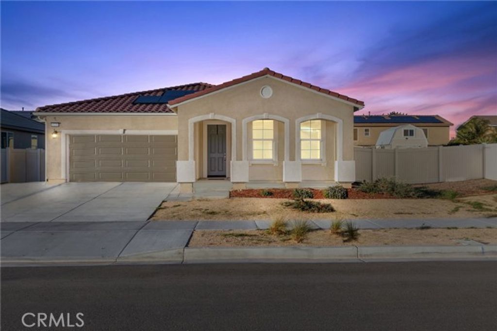 6135 W Avenue J9, Lancaster, CA 93536