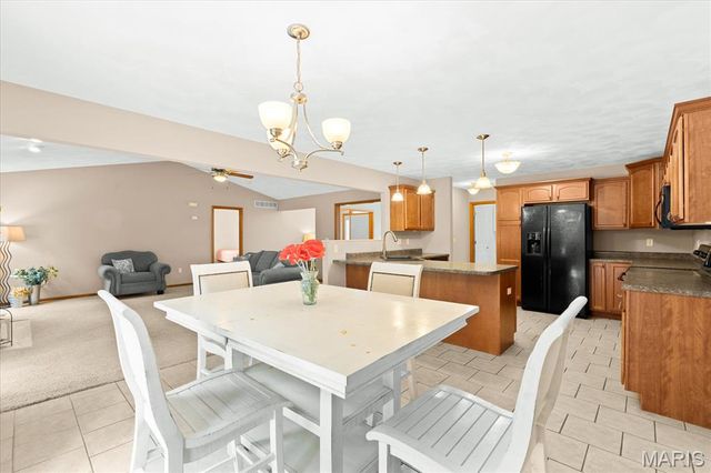 432 Meadowlark Lane, Belleville, IL 62220